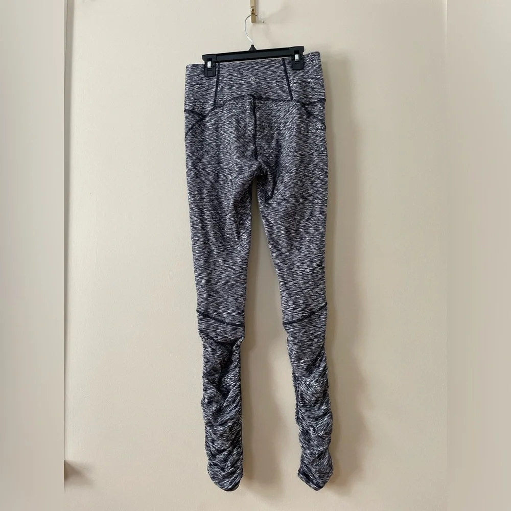 LULULEMON Ready To Rulu Tight 28” Spaced Out Space Dye Black White Size 6